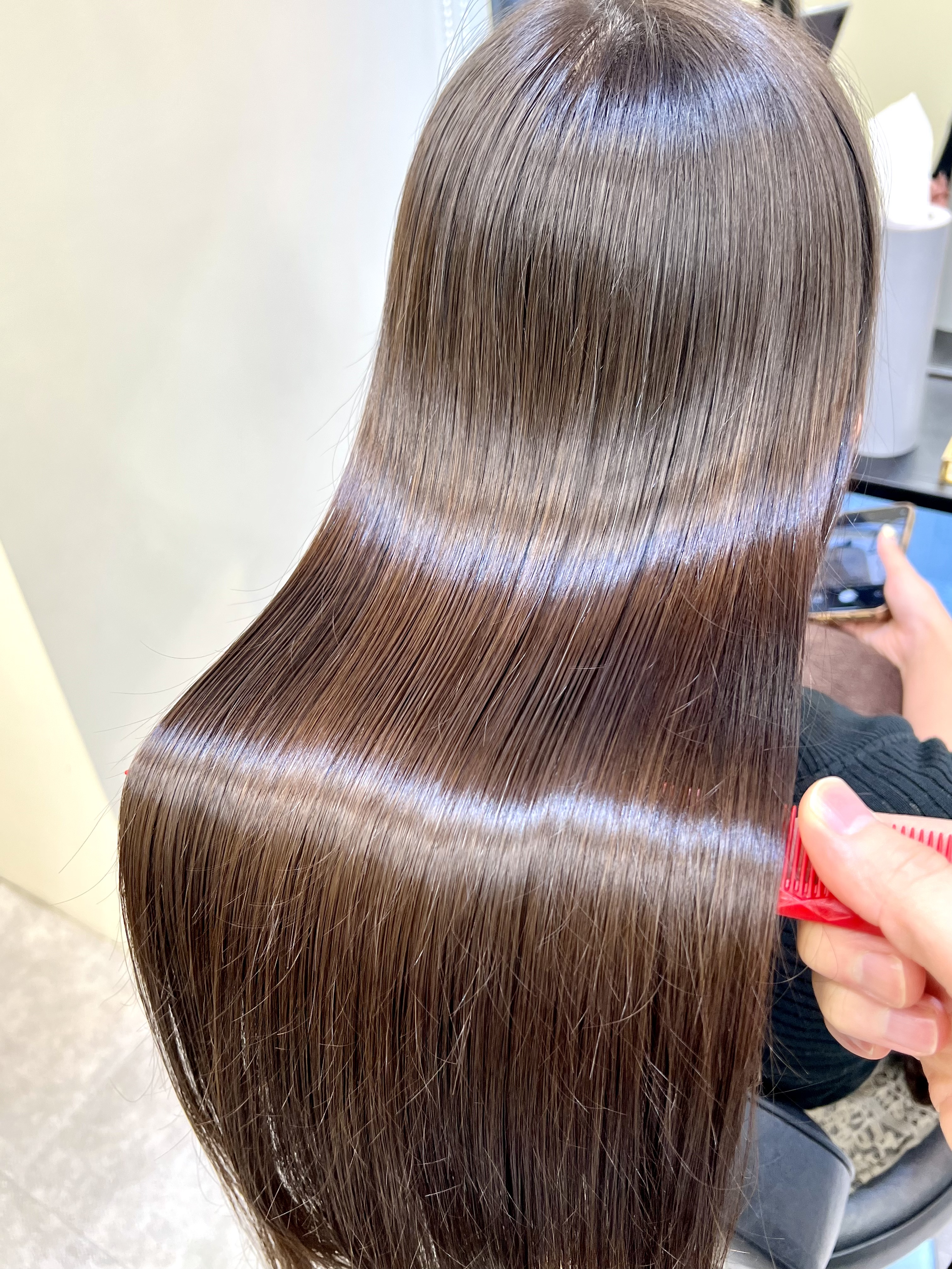 髪質改善後の艶髪ロング